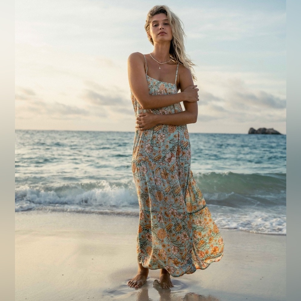 Billabong Flowy Floral Midi Dress - Picture 9 of 9